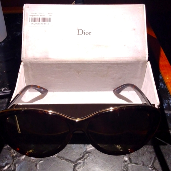 Dior Sunglasses (ladies) - Picture 1 of 4